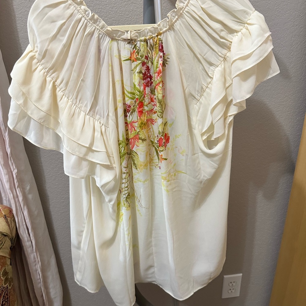 Rose & Olive Cream Ruffled Tie Front Blouse - Picture 3 of 3